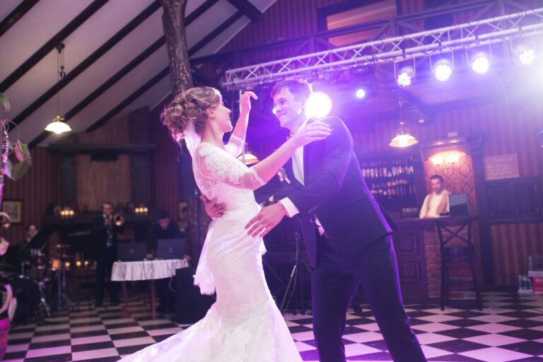 The Ultimate Guide to Hiring a Wedding Dance Choreographer