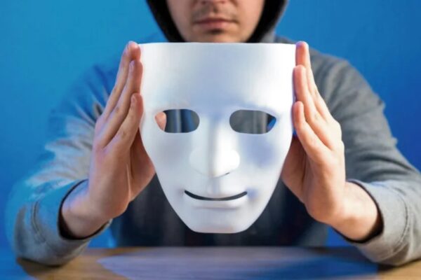 The War on Reality: Deepfakes and the Battle for Authenticity Online